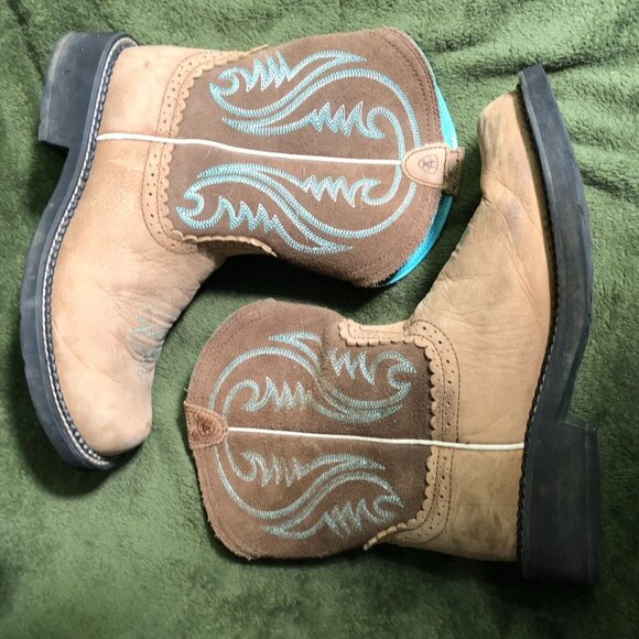 Ariat Womens Fatbaby Heritage Western Cowboy Boots 10B Suede Tan Blue Pull On - Picture 11 of 16